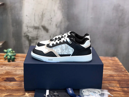 DIOR SNEAKER