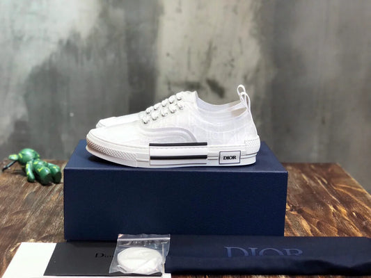 DIOR SNEAKER