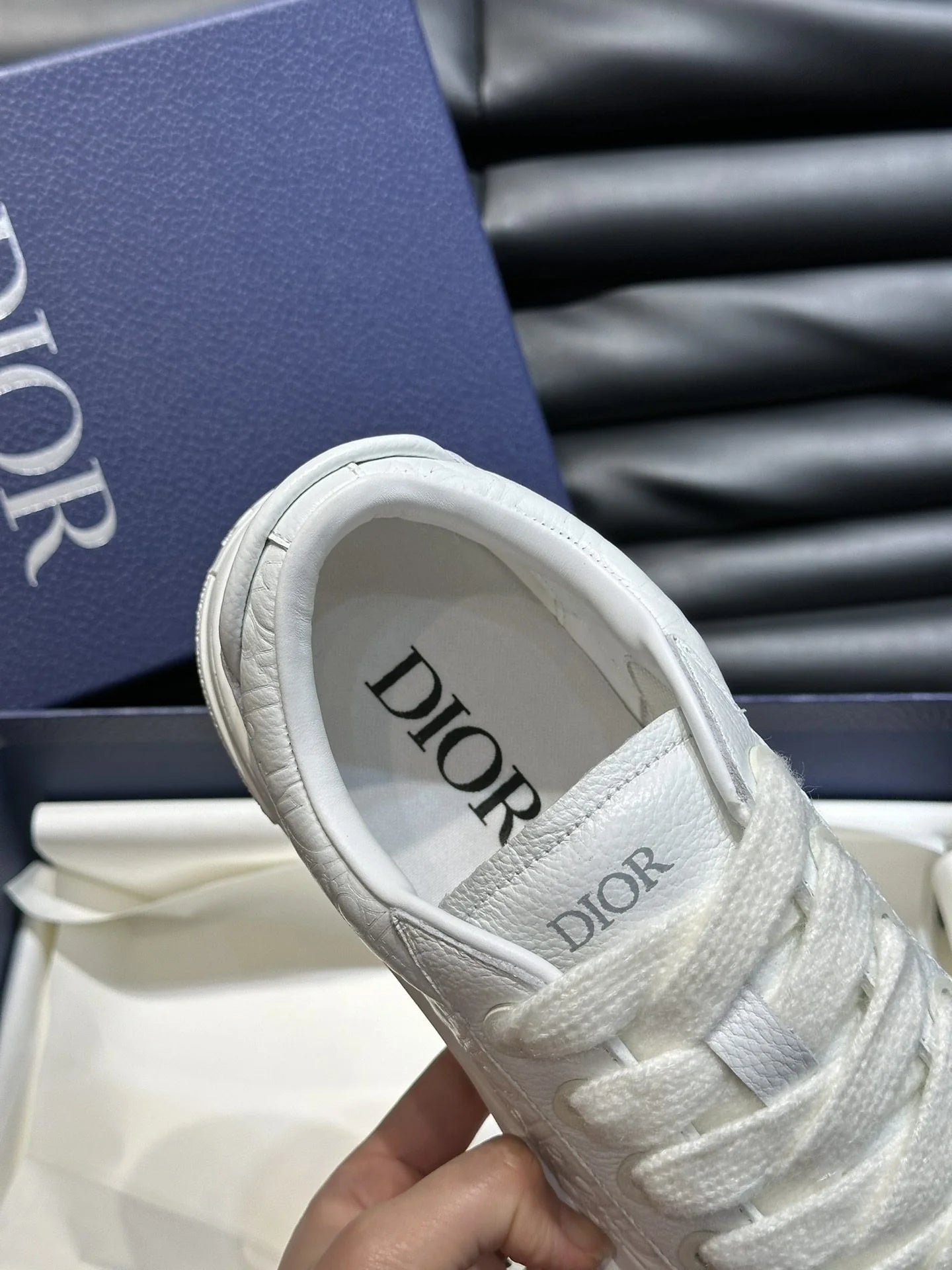 DIOR SNEAKER