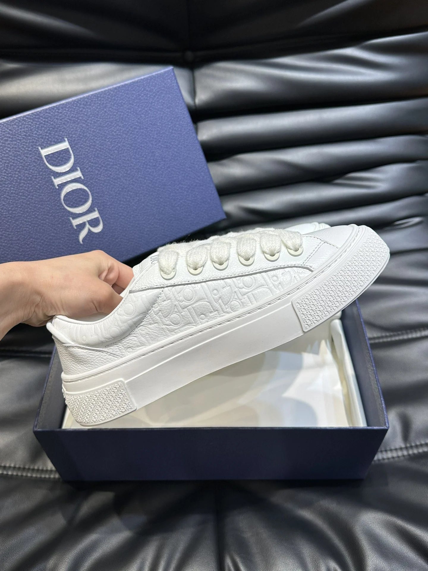 DIOR SNEAKER