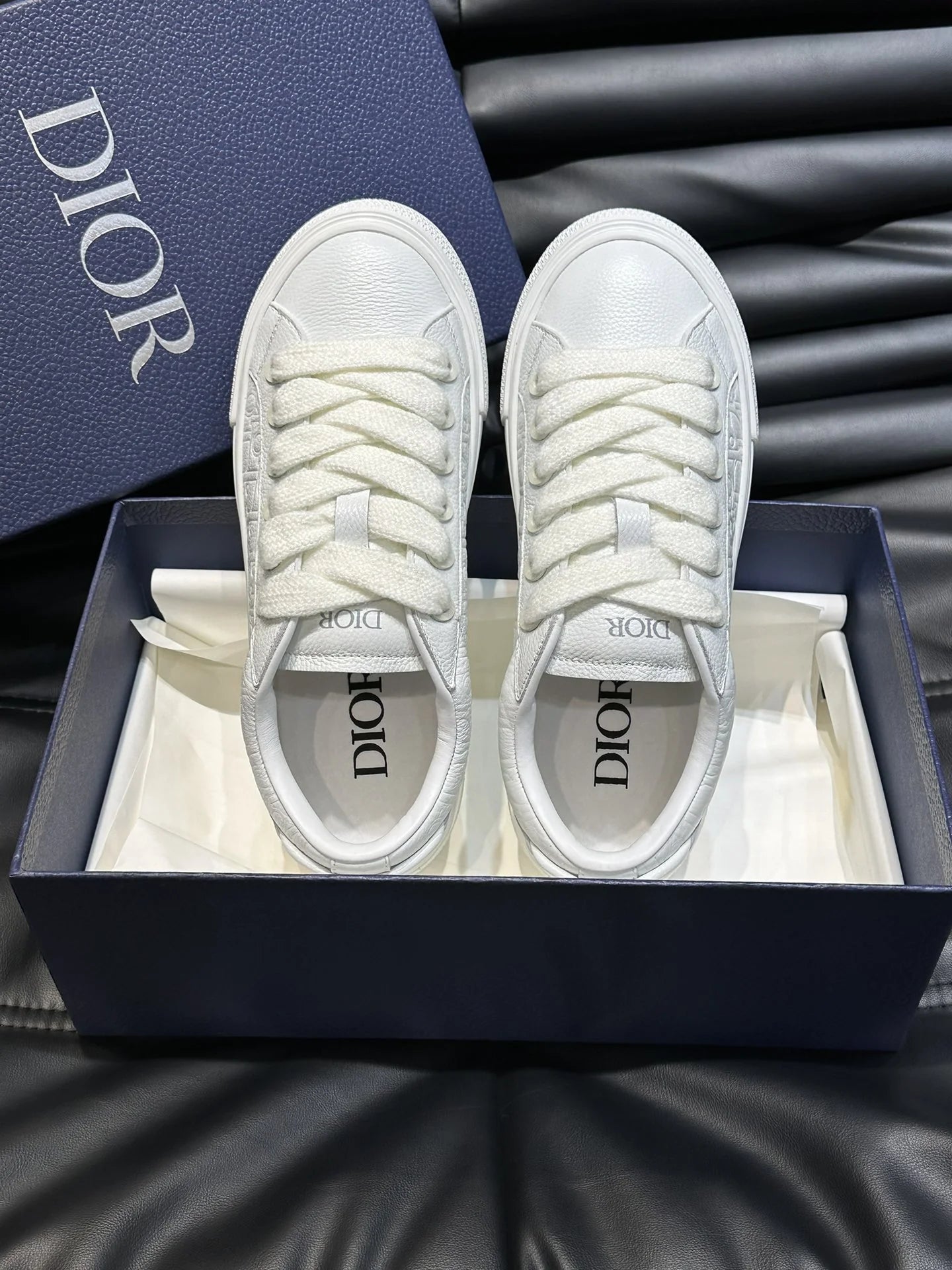 DIOR SNEAKER