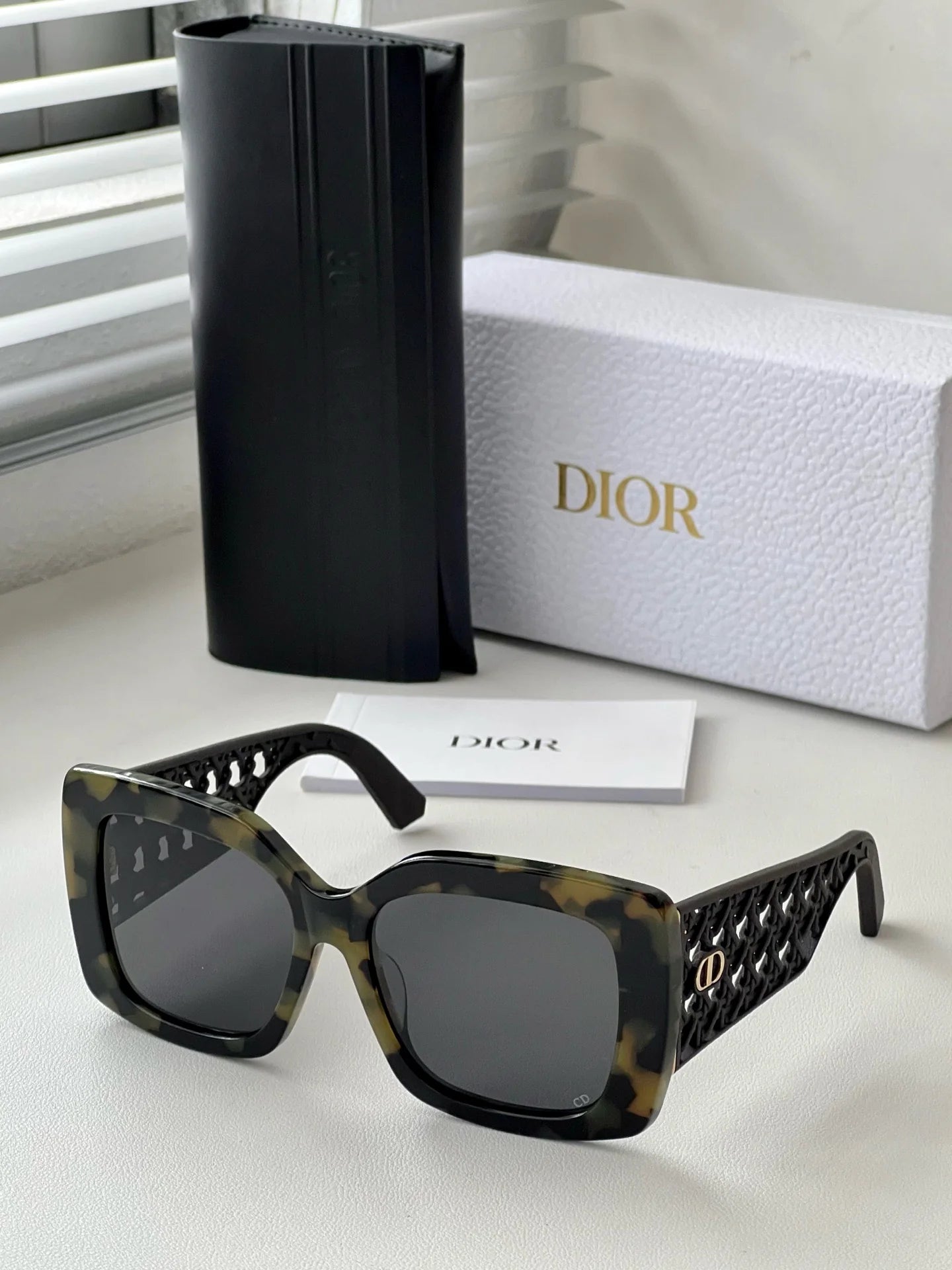 DIOR SUNGLASSES