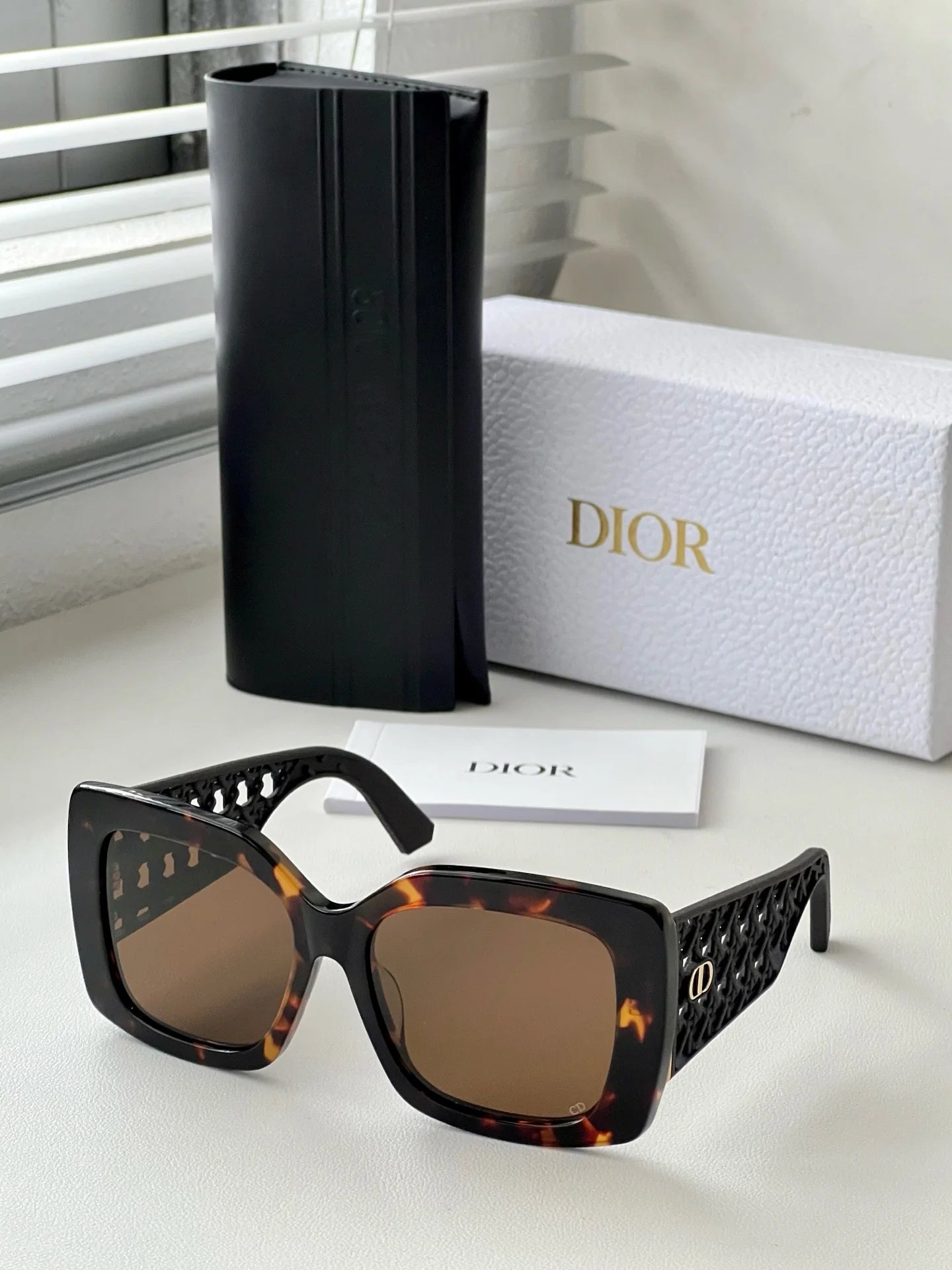 DIOR SUNGLASSES