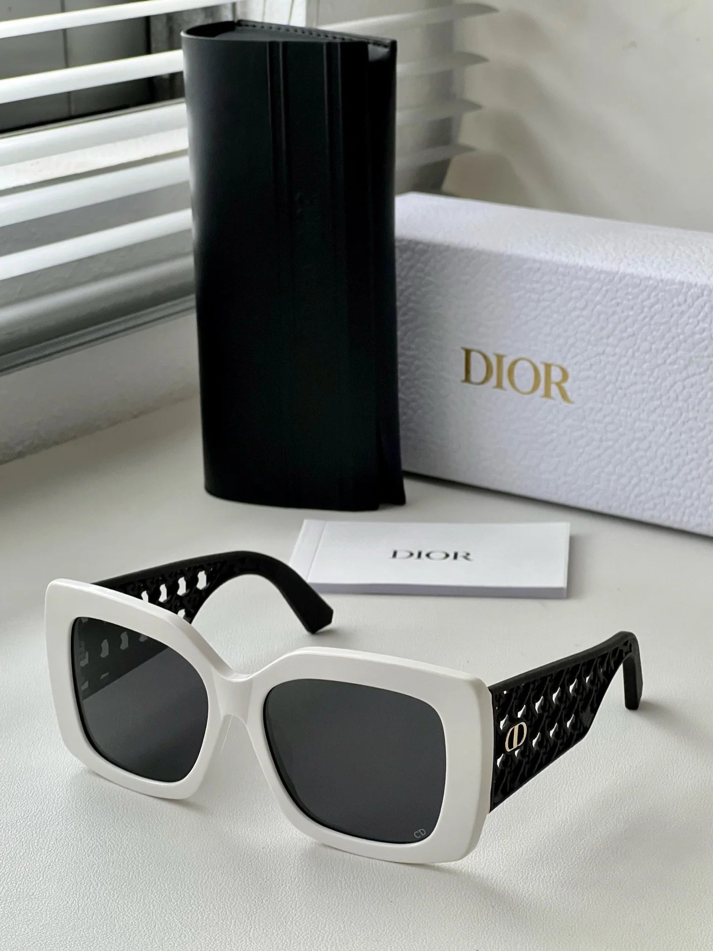 DIOR SUNGLASSES