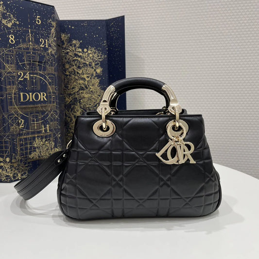 DIOR THE LADY 95 22 BAG