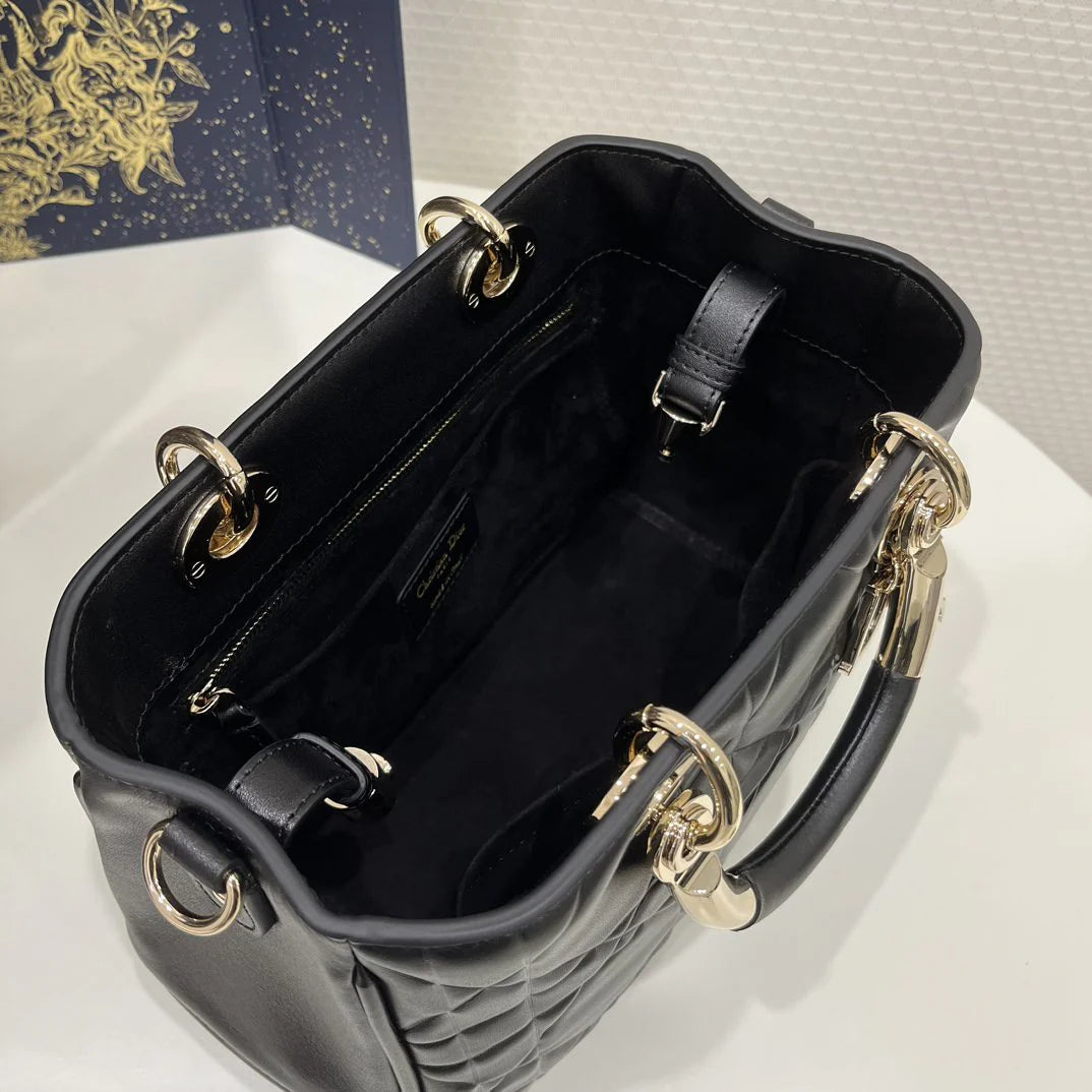 DIOR THE LADY 95 22 BAG