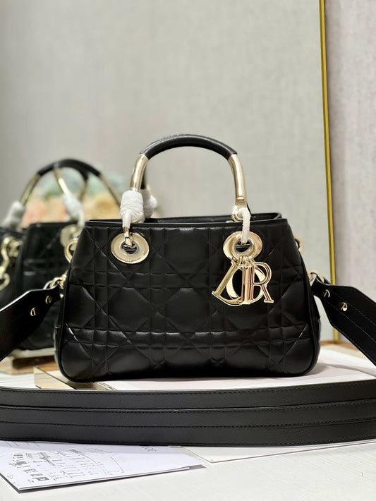 DIOR THE LADY 95 22 BAG