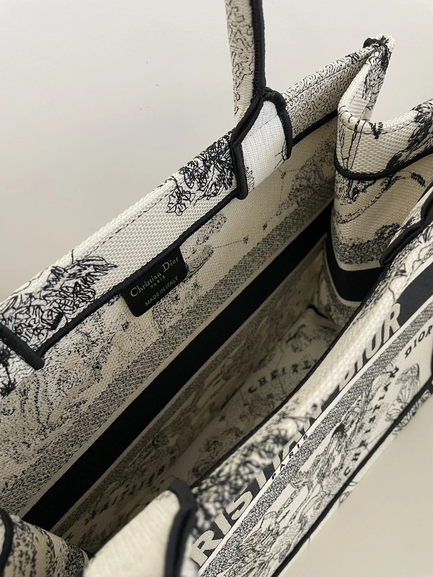 DIOR TOTE BAG