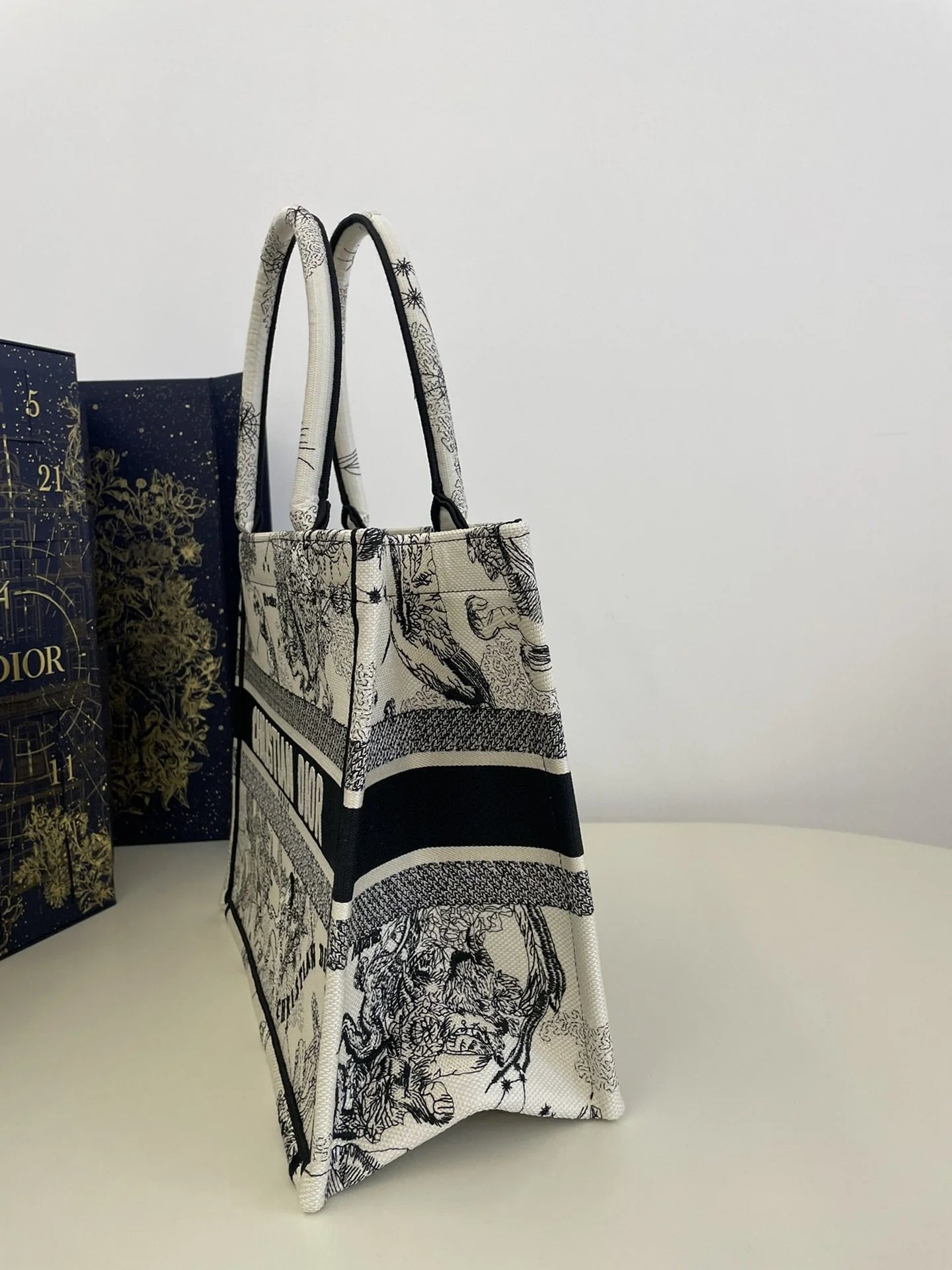 DIOR TOTE BAG