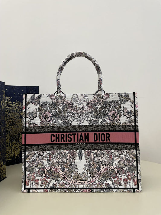 DIOR TOTE BAG