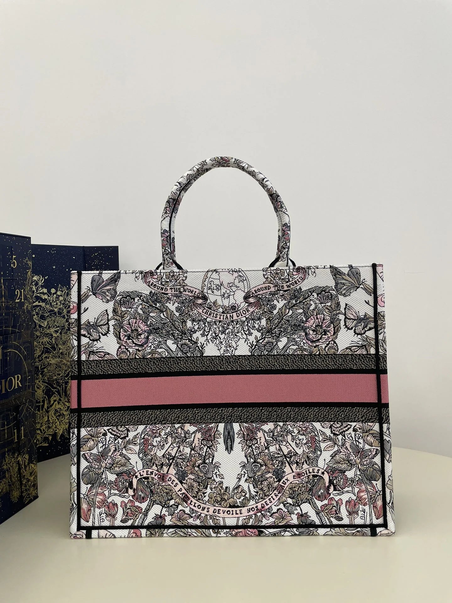 DIOR TOTE BAG