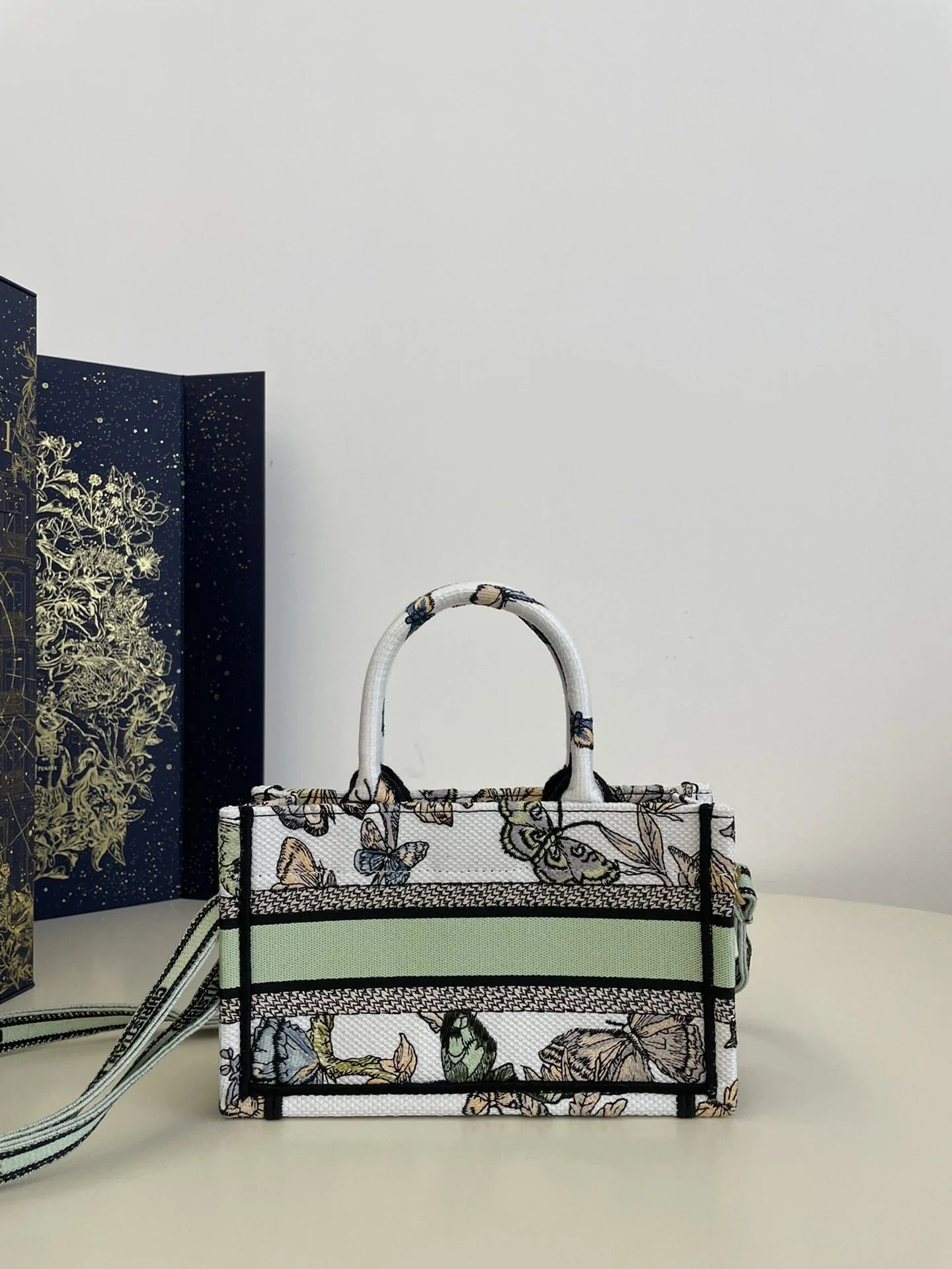 DIOR TOTE BAG