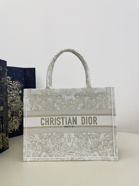 DIOR TOTE BAG