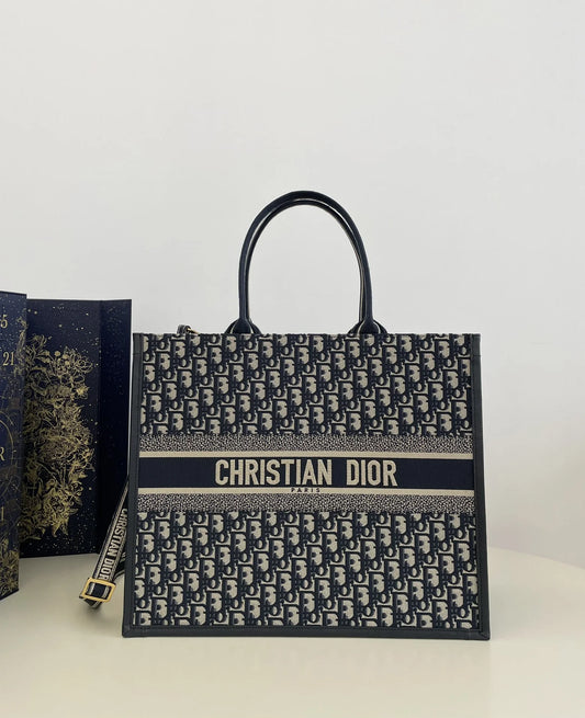 DIOR TOTE BAG