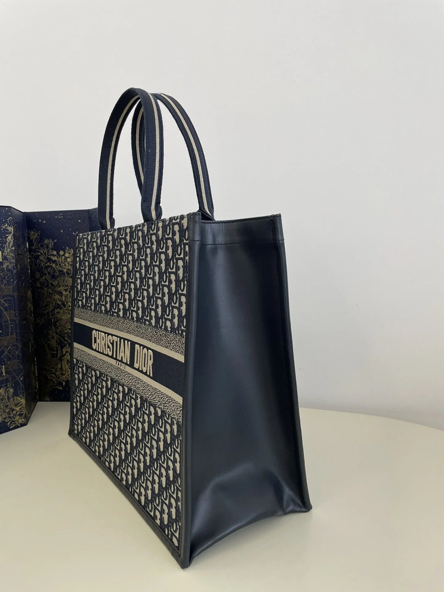 DIOR TOTE BAG