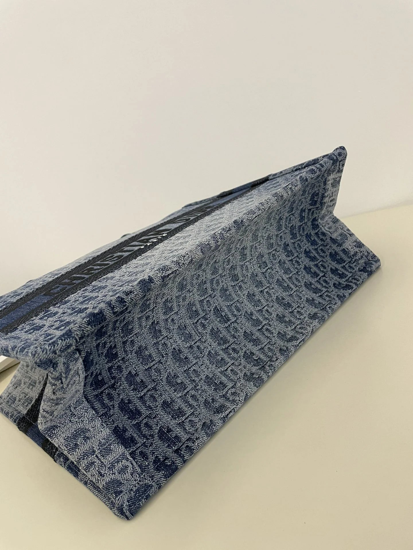 DIOR TOTE BAG