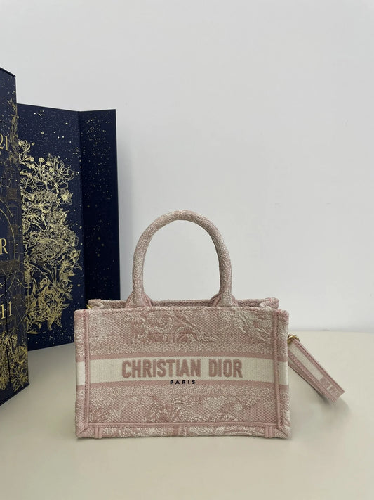 DIOR TOTE BAG