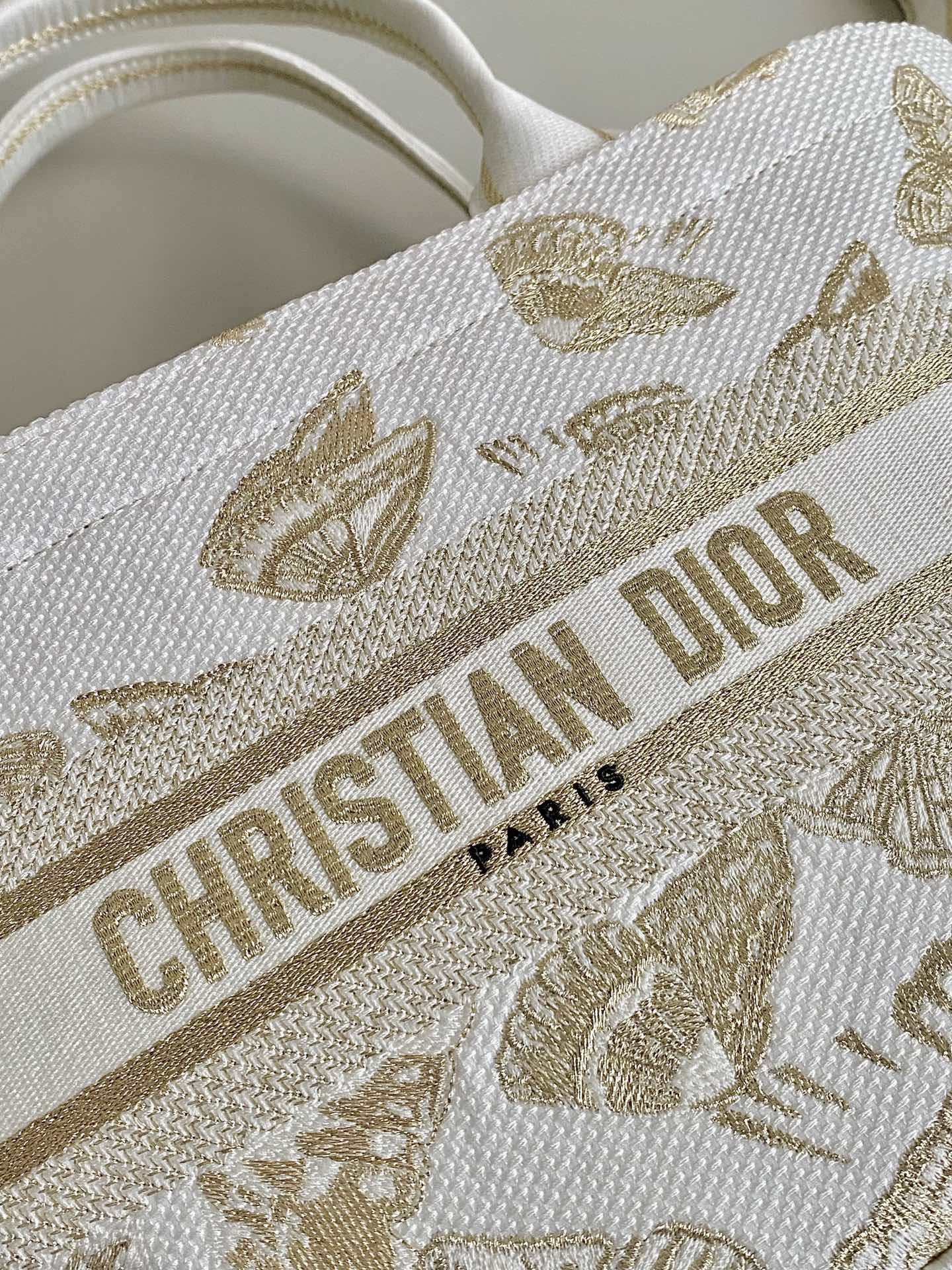 DIOR TOTE BAG