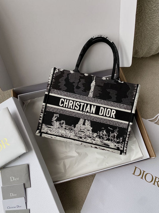 DIOR TOTE BAG