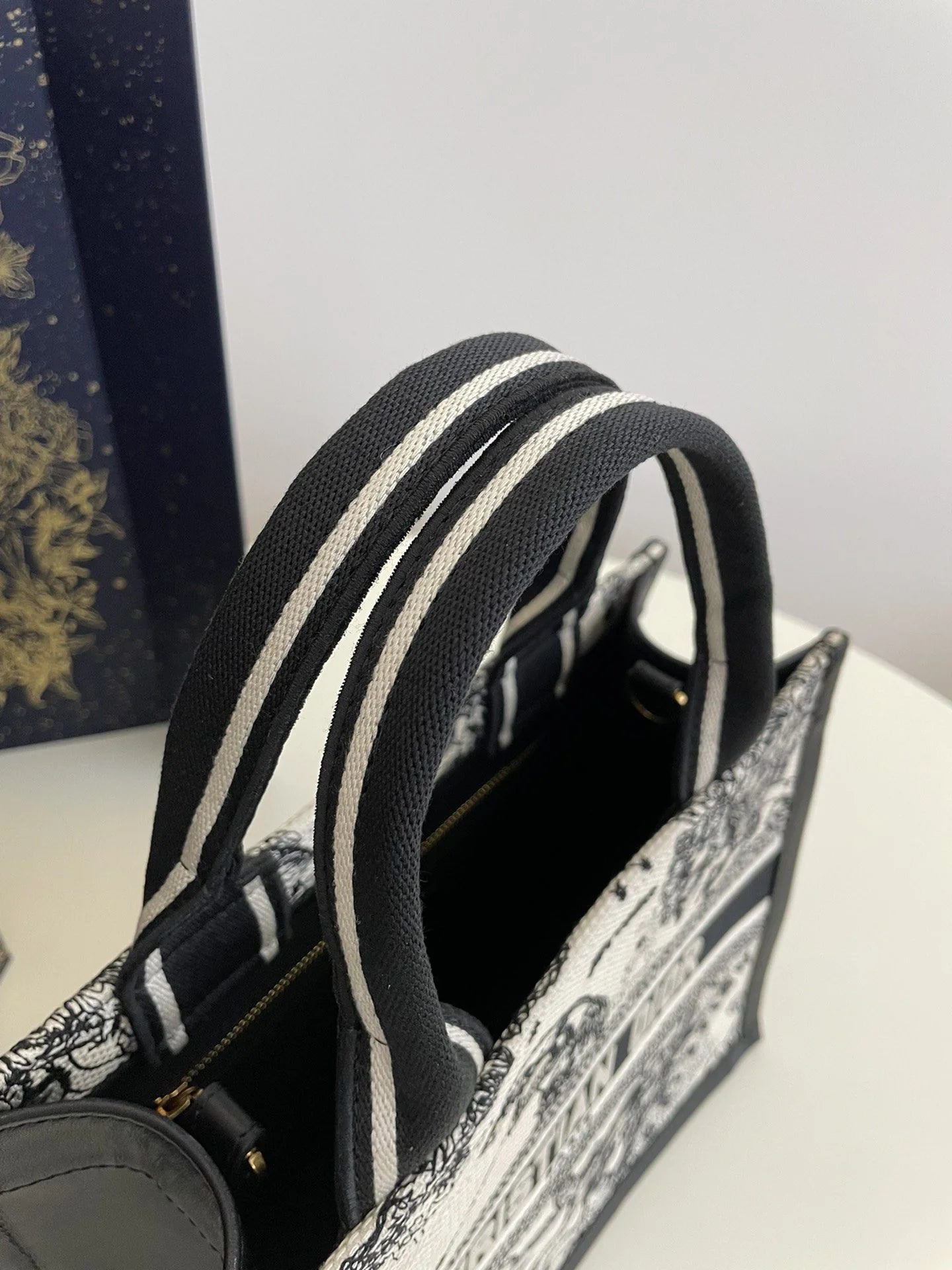 DIOR TOTE BAG