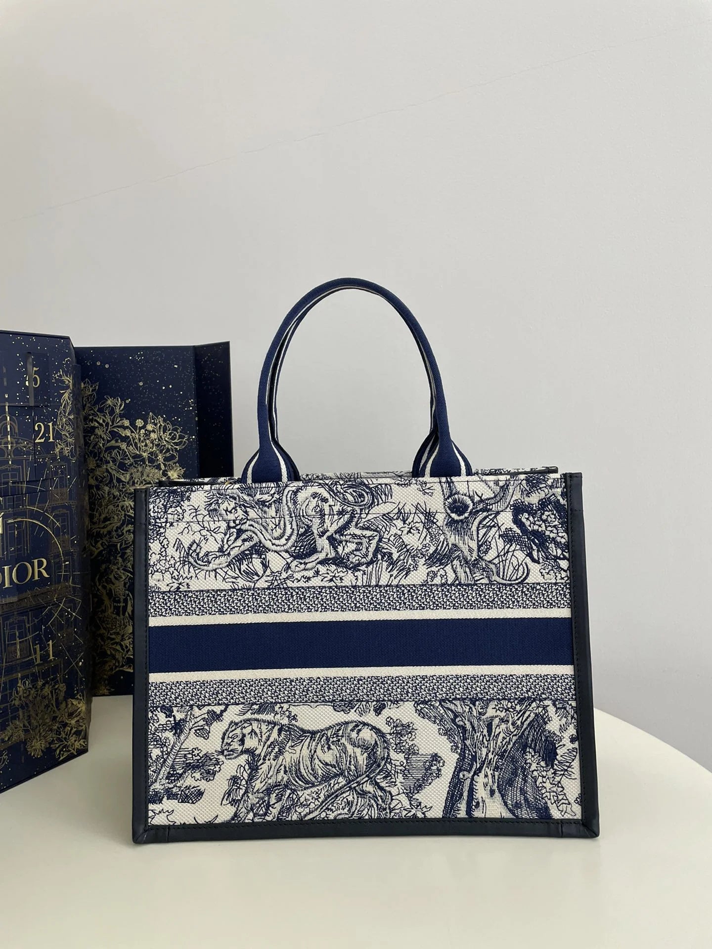 DIOR TOTE BAG
