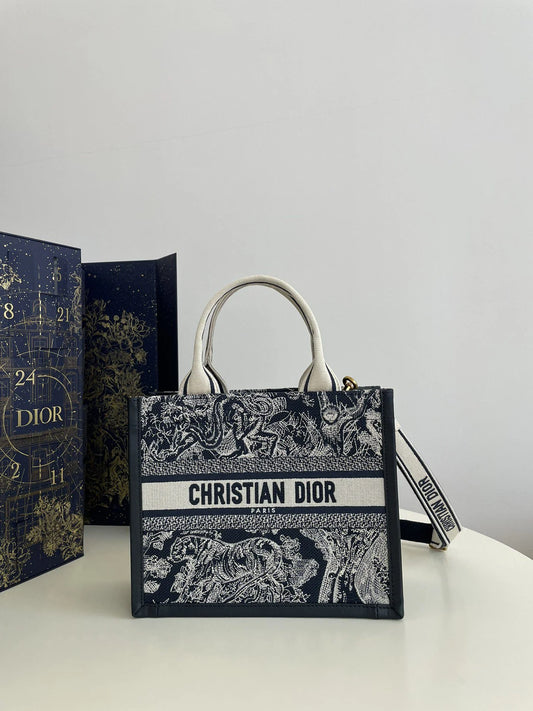 DIOR TOTE BAG