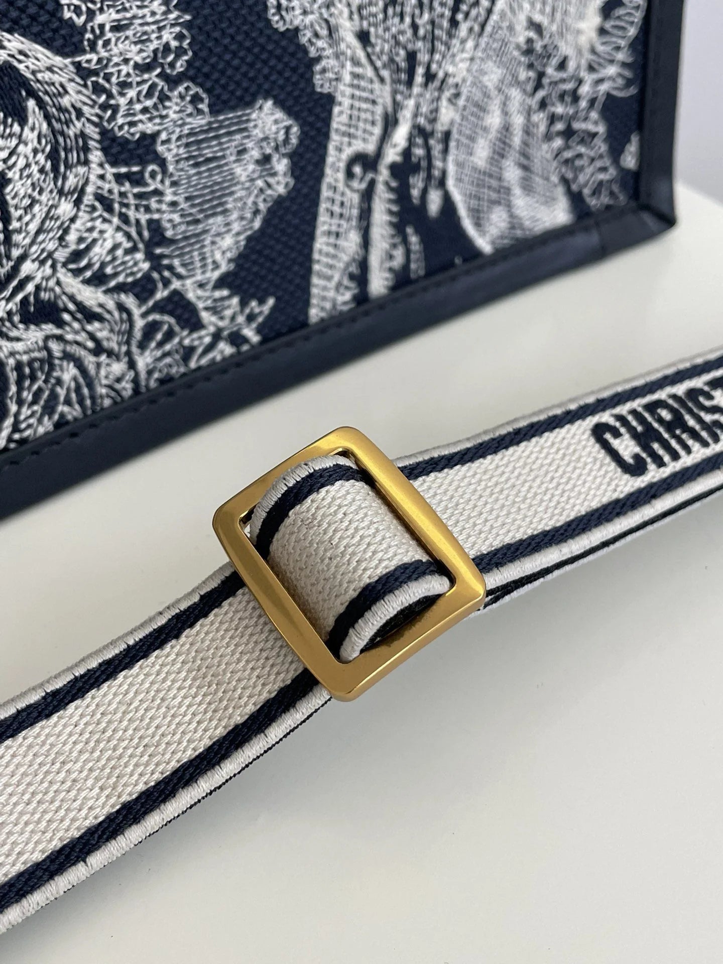 DIOR TOTE BAG