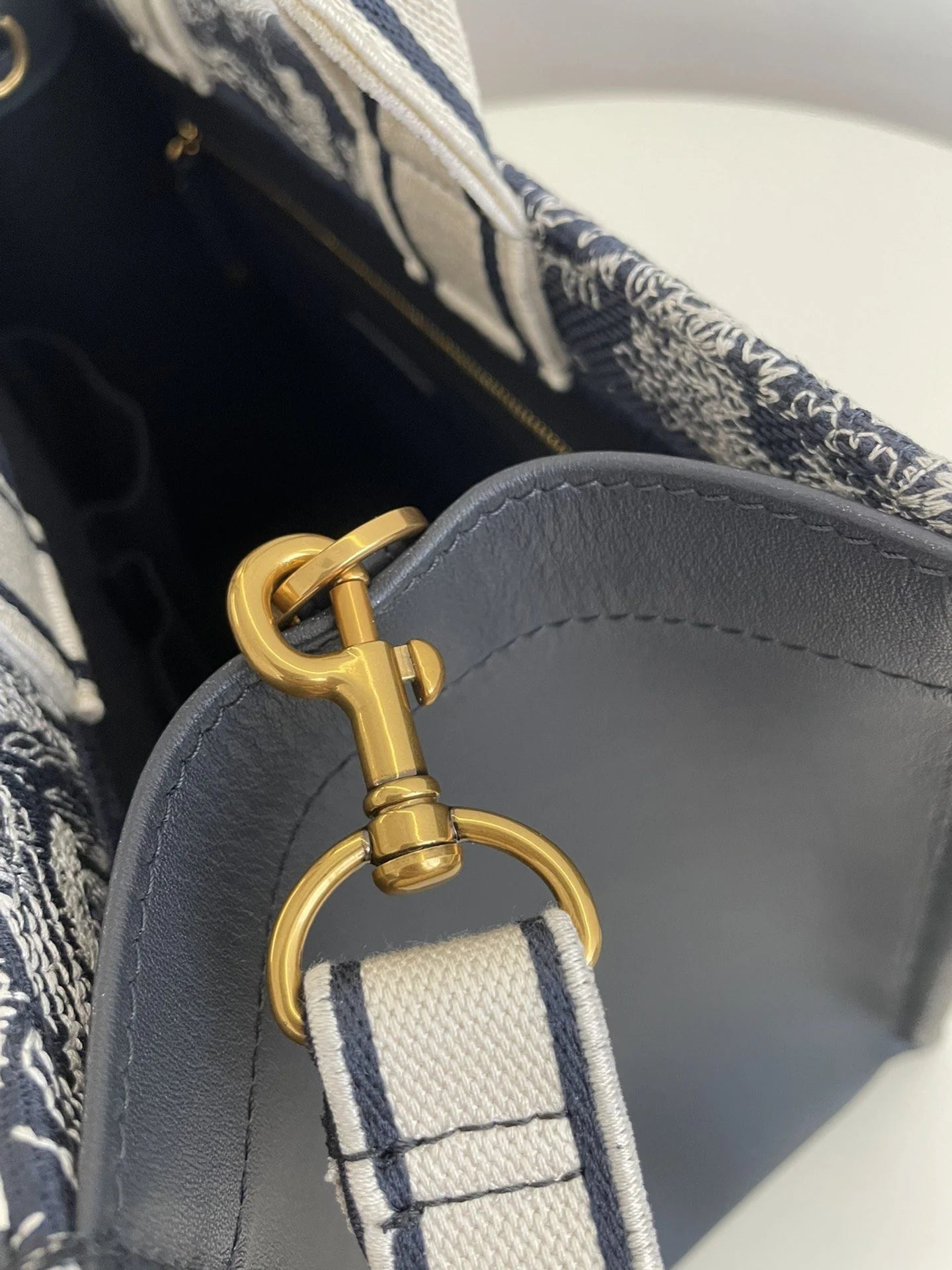 DIOR TOTE BAG