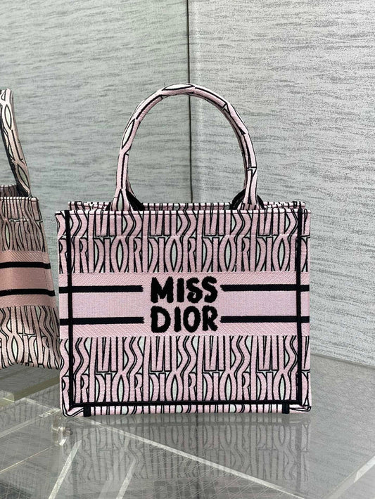 DIOR TOTE BAG