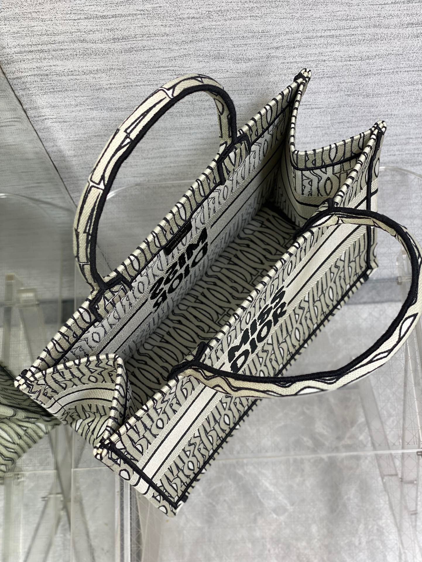 DIOR TOTE BAG