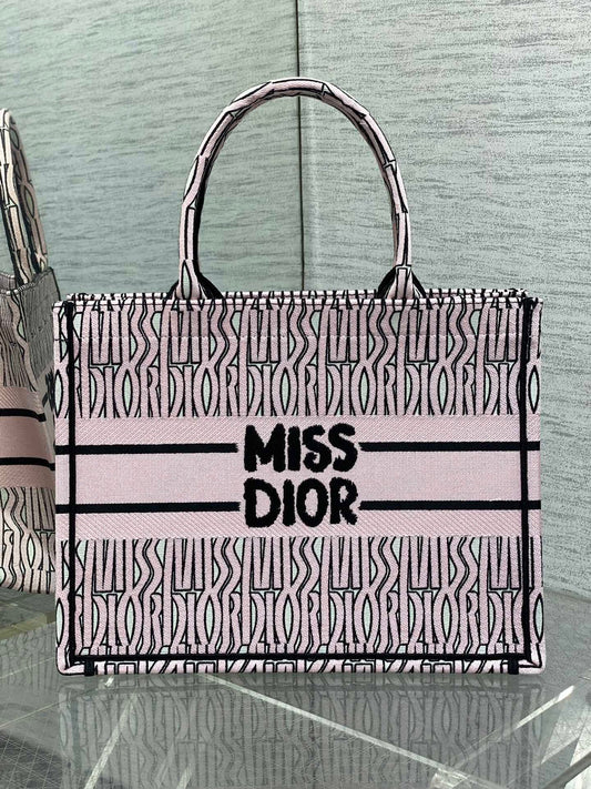 DIOR TOTE BAG