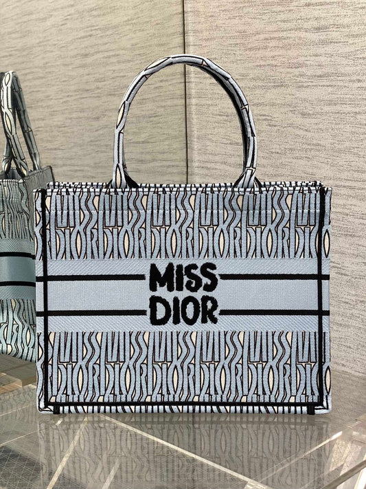 DIOR TOTE BAG