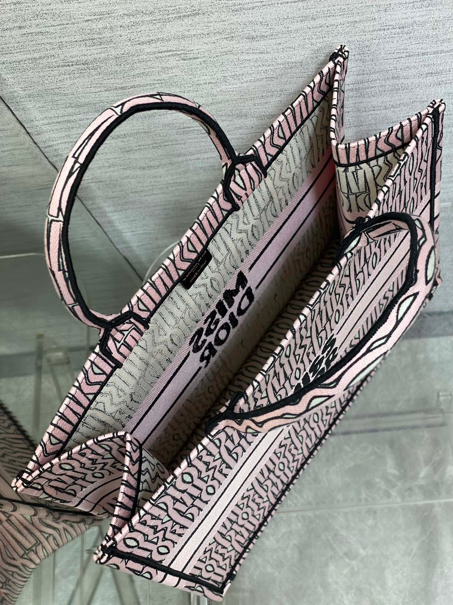 DIOR TOTE BAG