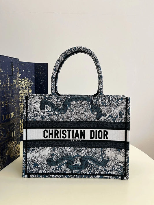 DIOR TOTE BAG