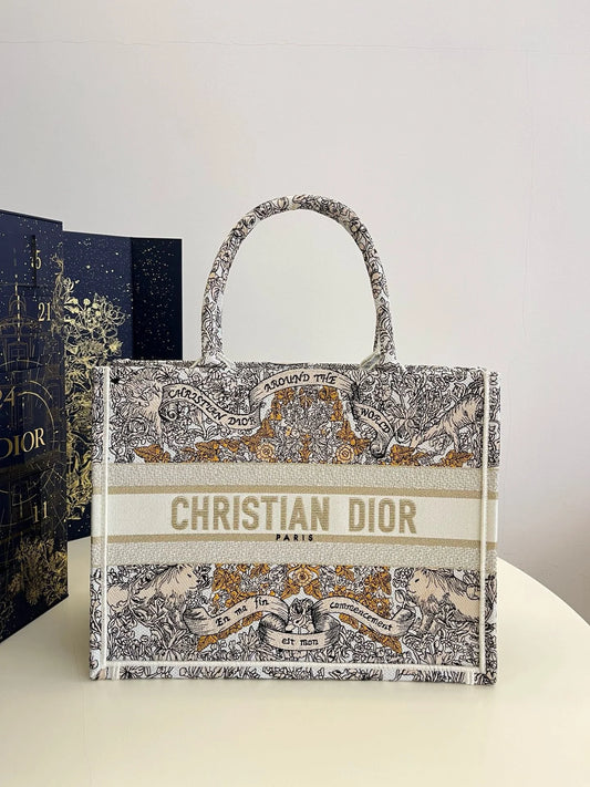 DIOR TOTE BAG