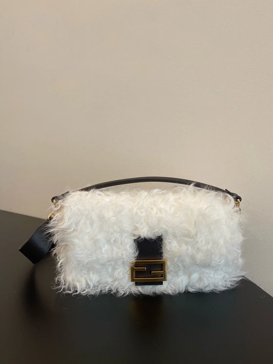 FENDI BAG