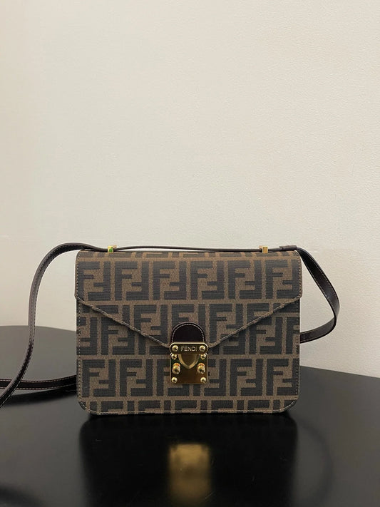 FENDI BAG