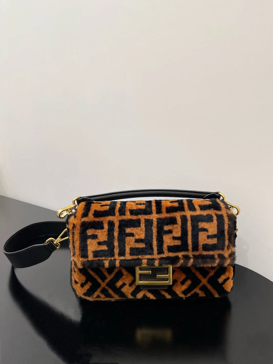 FENDI BAG