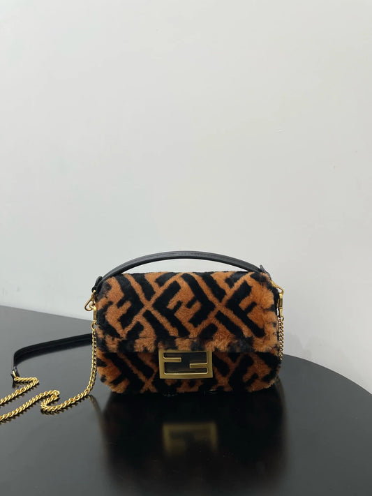FENDI BAG