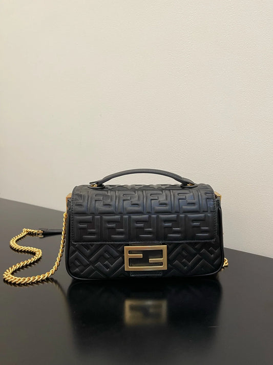 FENDI BAG