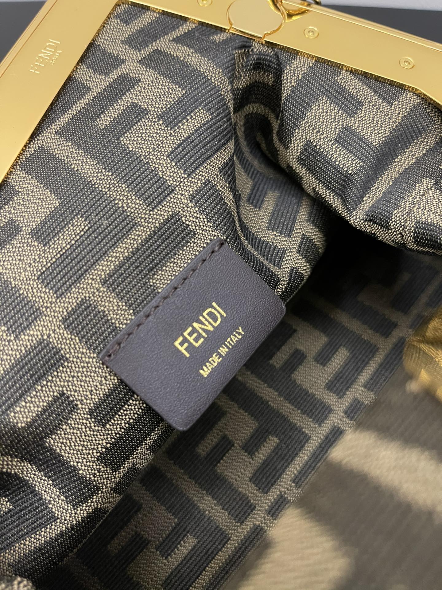 FENDI BAG