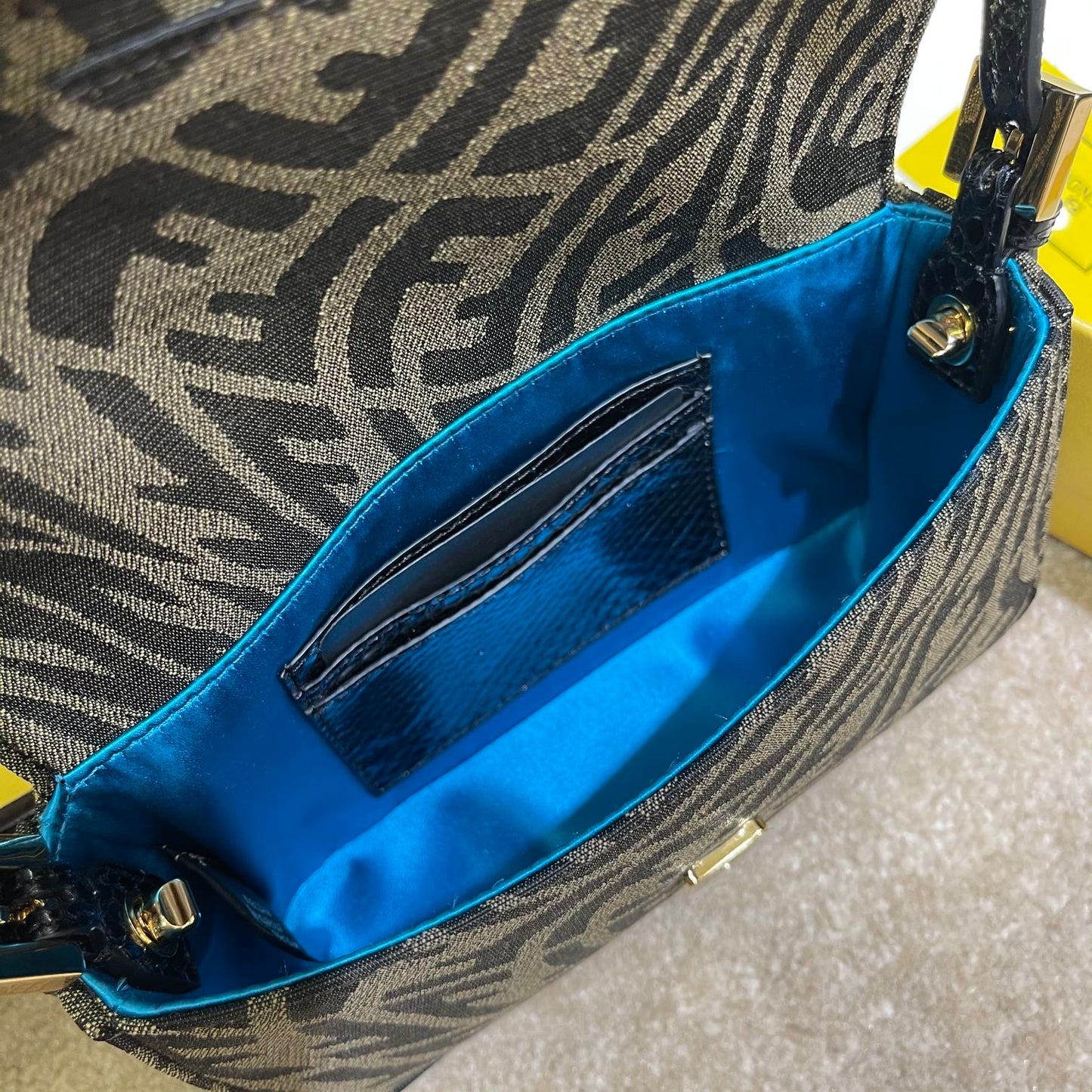 FENDI BAG
