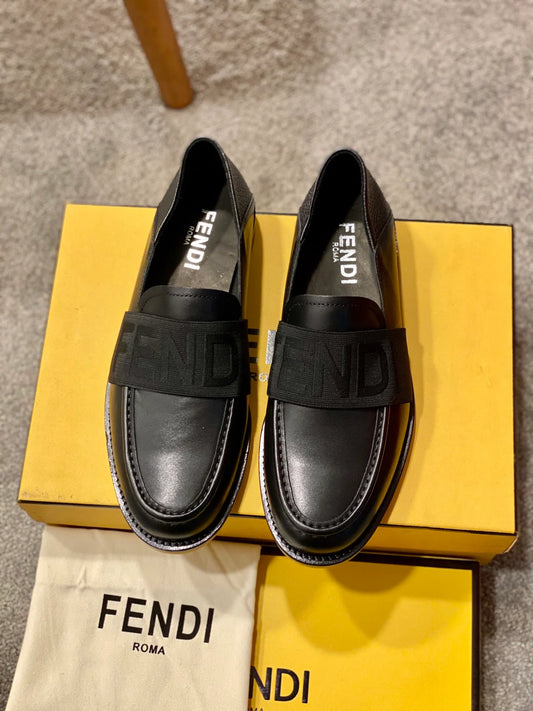 FENDI LOAFER