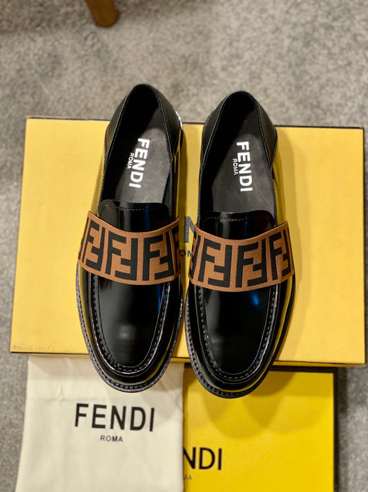 FENDI LOAFER
