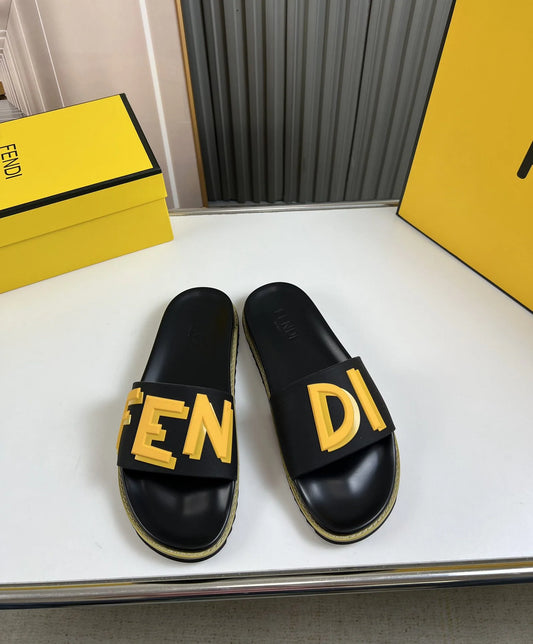 FENDI SANDAL