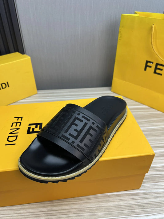 FENDI SANDAL