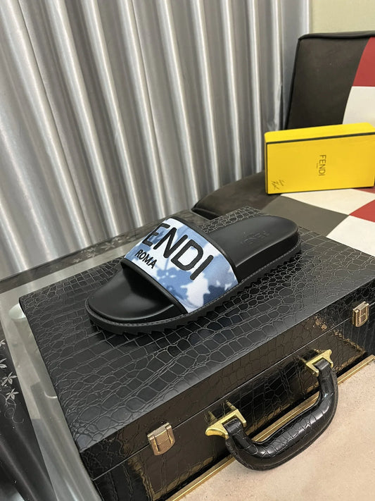 FENDI SANDAL