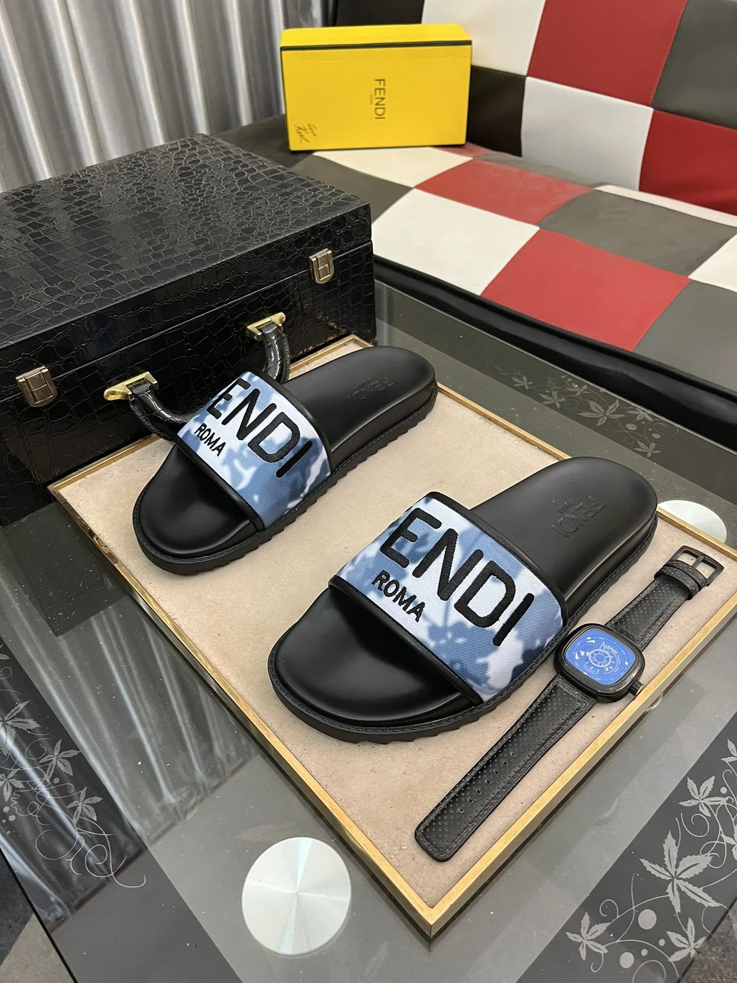 FENDI SANDAL