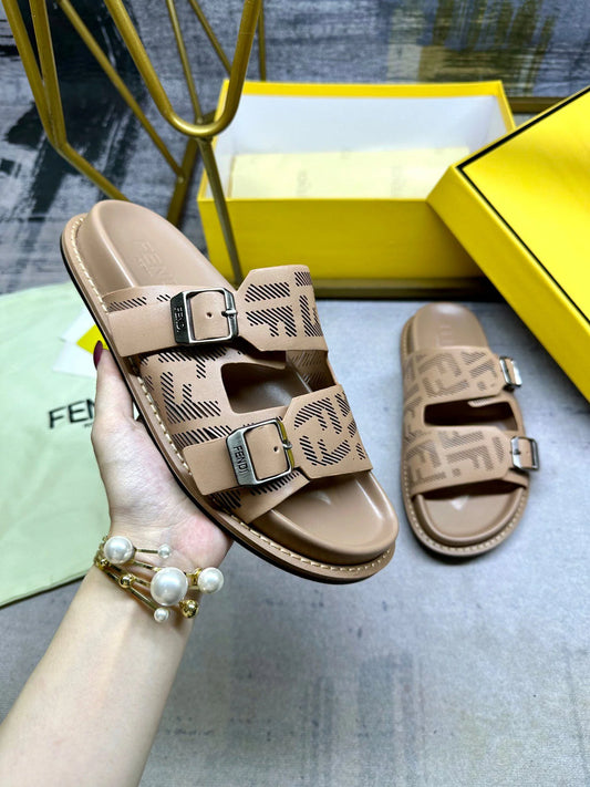 FENDI SANDAL