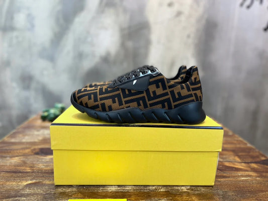 FENDI SNEAKER